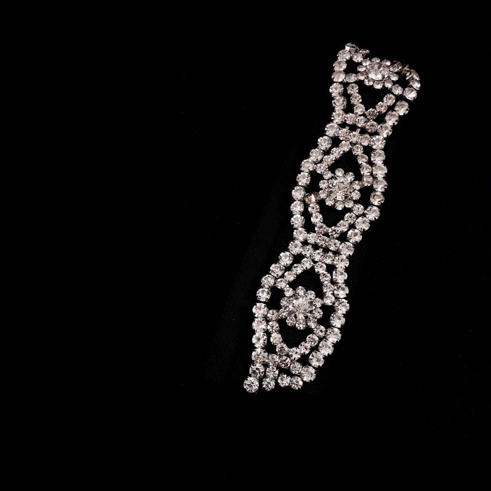 🍒NWT🍒 TED BAKER EMBELLISHED STRAPS MIDI DRESS - Picture 6 of 7
